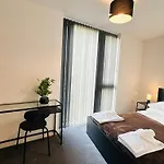 Spacious 1 Bedroom Apartment In Central Birmingham