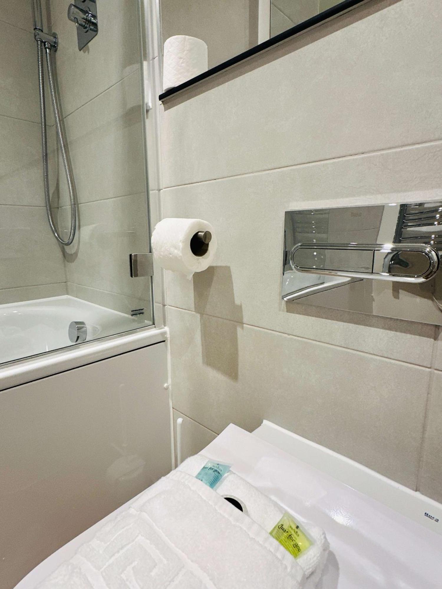 Spacious 1 Bedroom In Birmingham